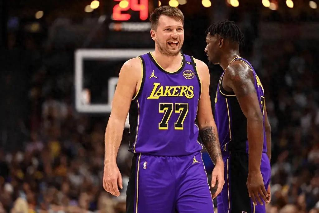 关于赛点之战世锦赛焦点战!费城76人迎战上海海港,血战或上演的信息